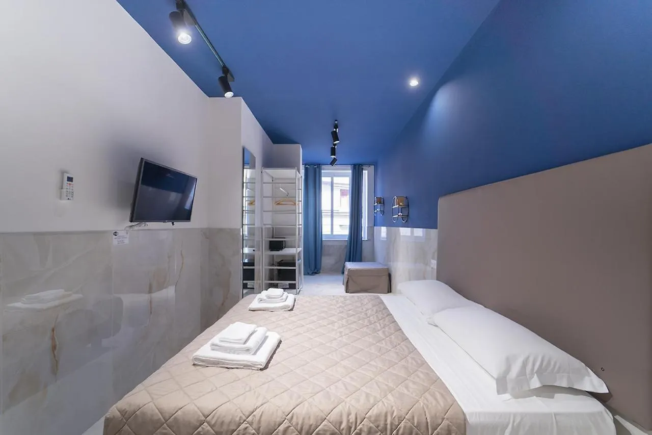Guest house Greros H. Rooms Napoli Centro By Clapa Group Dislocated Hospitality Italy