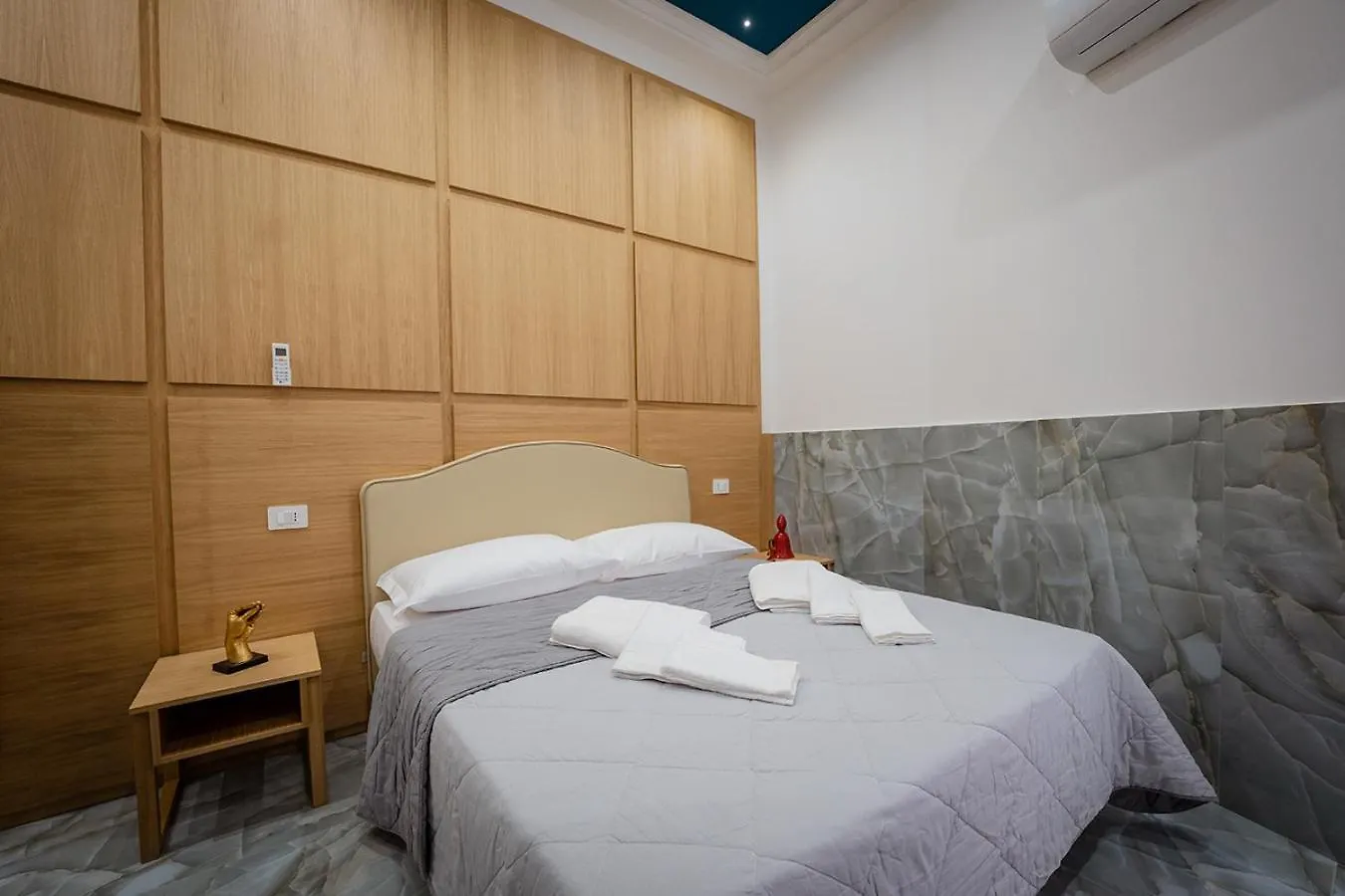 Greros H. Rooms Napoli Centro By Clapa Group Dislocated Hospitality Naples