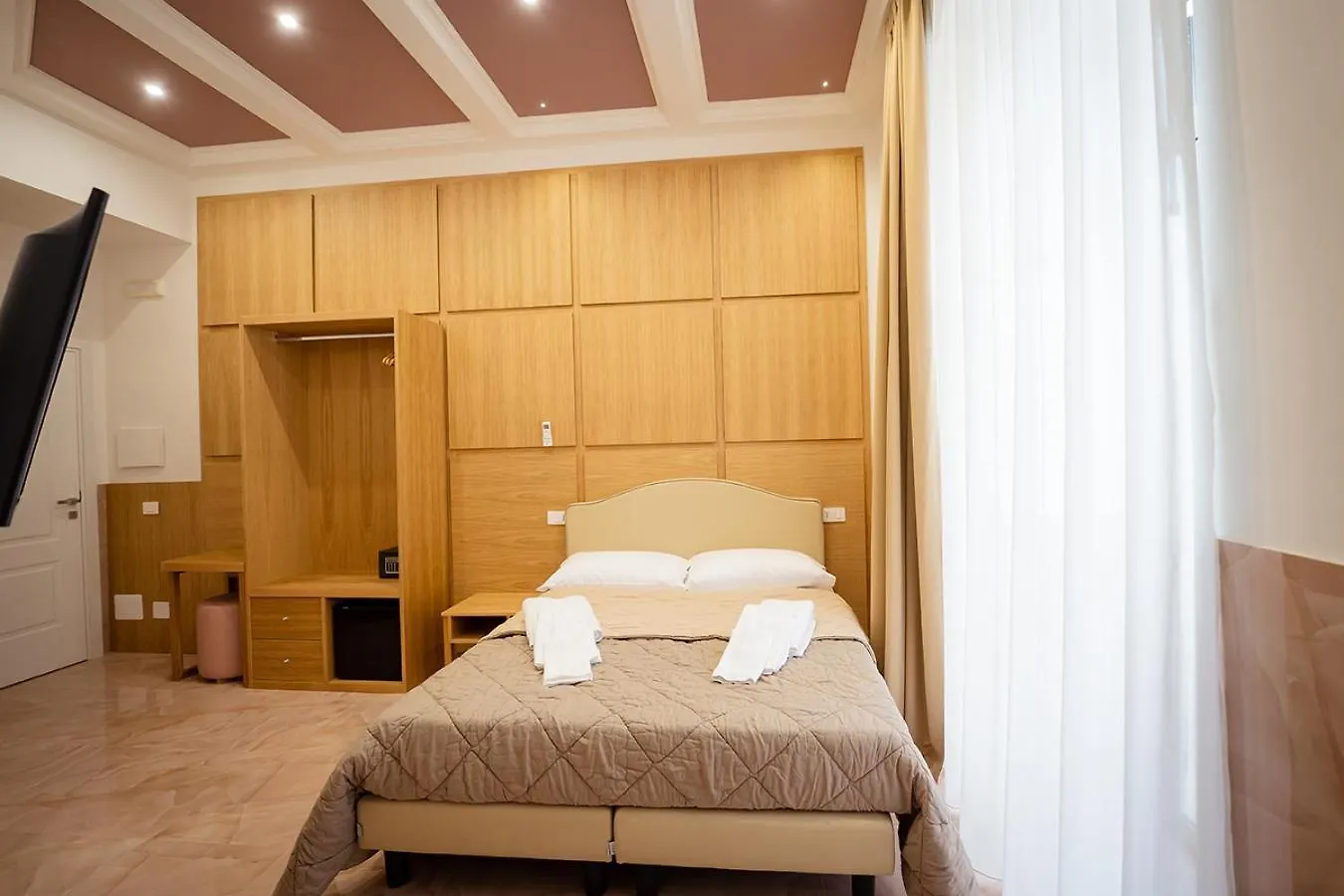 Guest house Greros H. Rooms Napoli Centro By Clapa Group Dislocated Hospitality