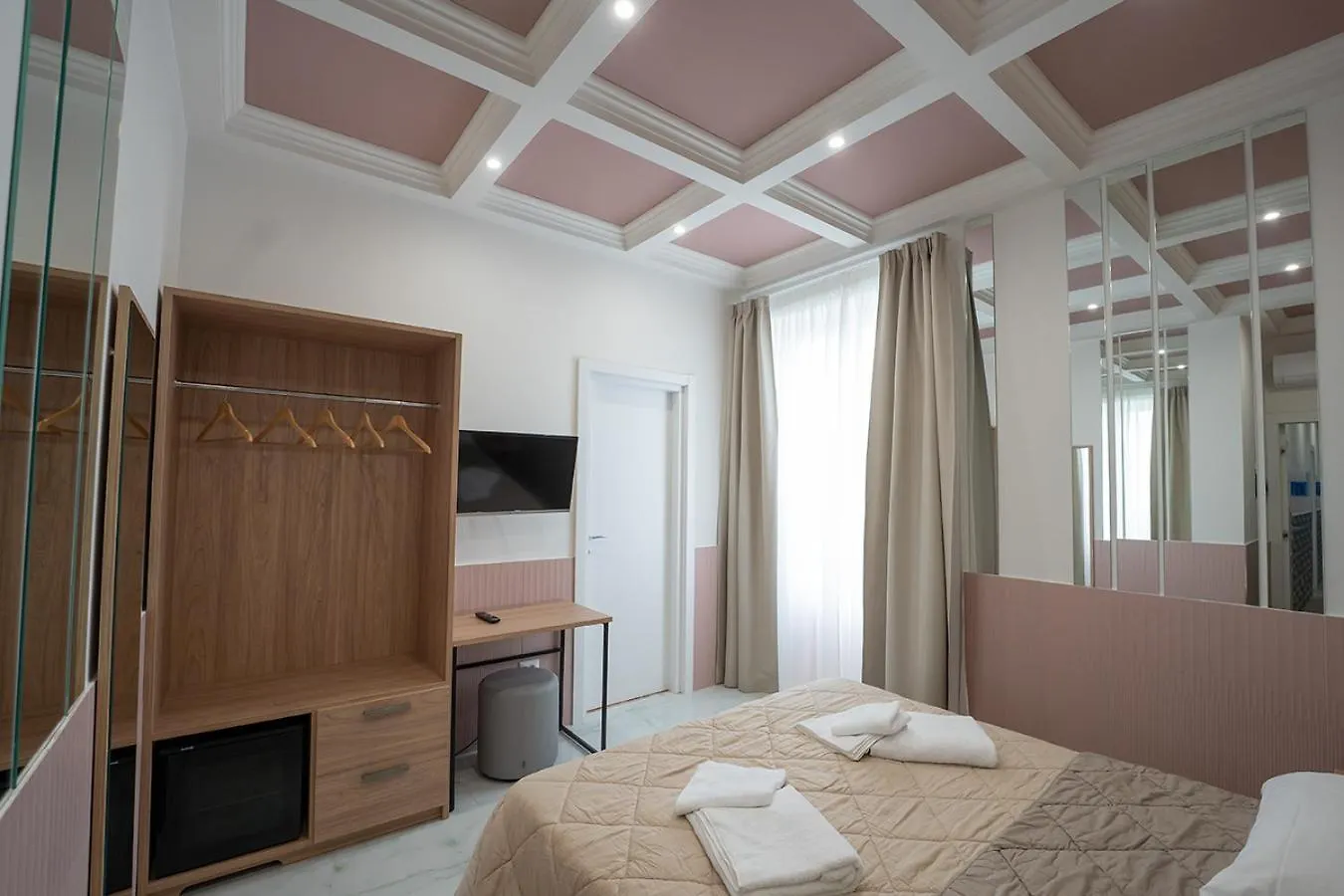 Greros H. Rooms Napoli Centro By Clapa Group Dislocated Hospitality 0*, Neapel Italien